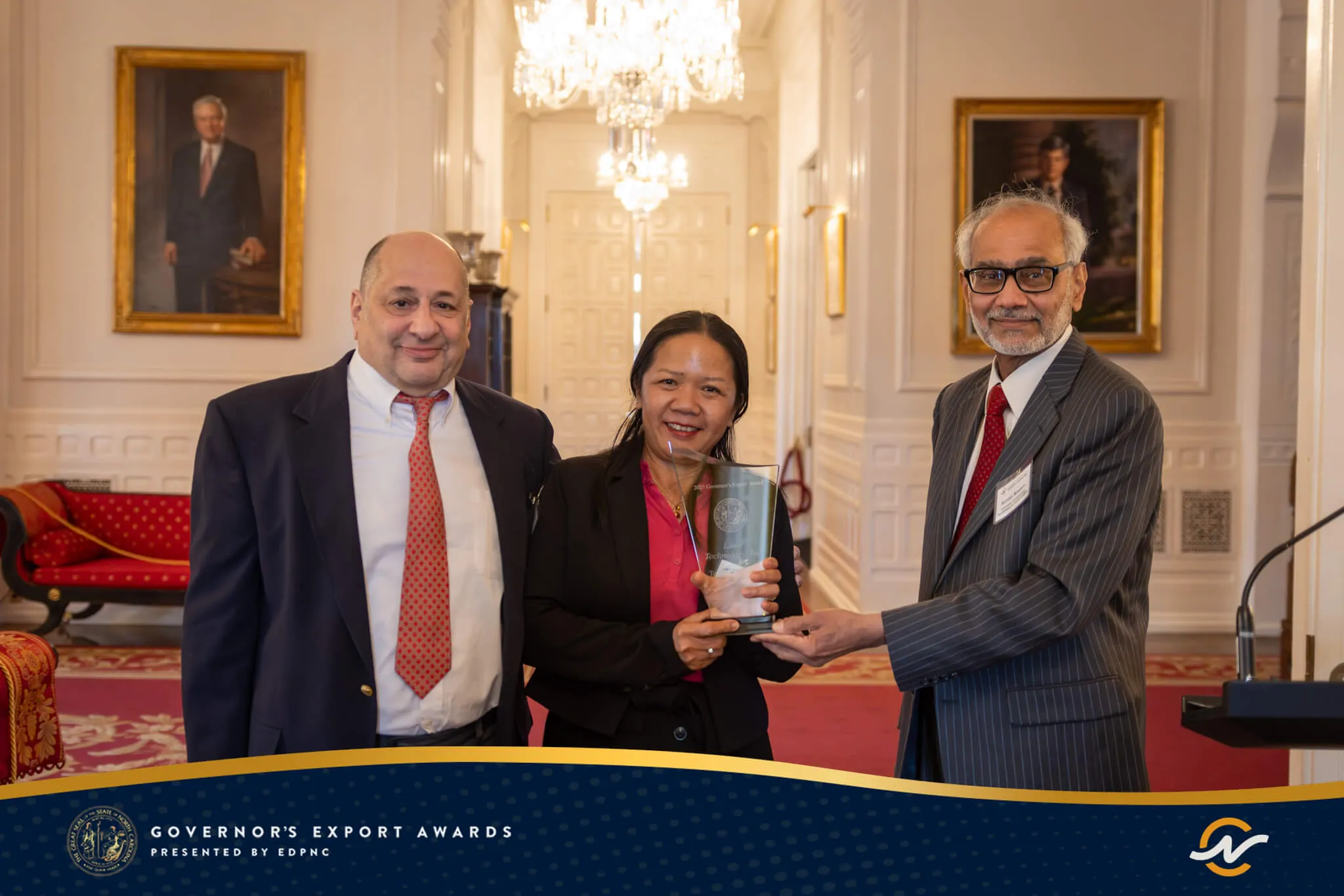 Linortek team receiving the Governor's Export Award